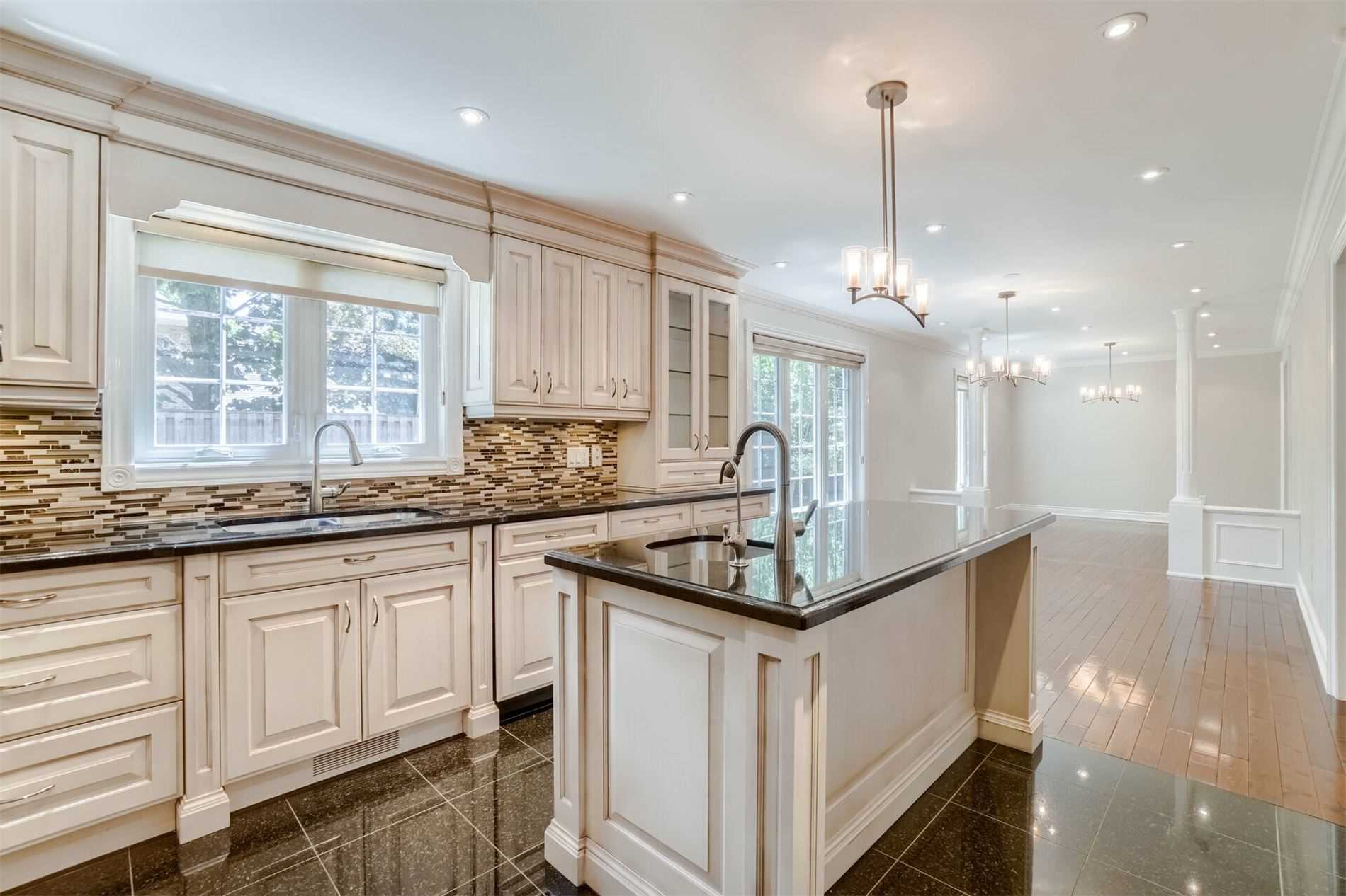 3336 Sawmill Valley Dr