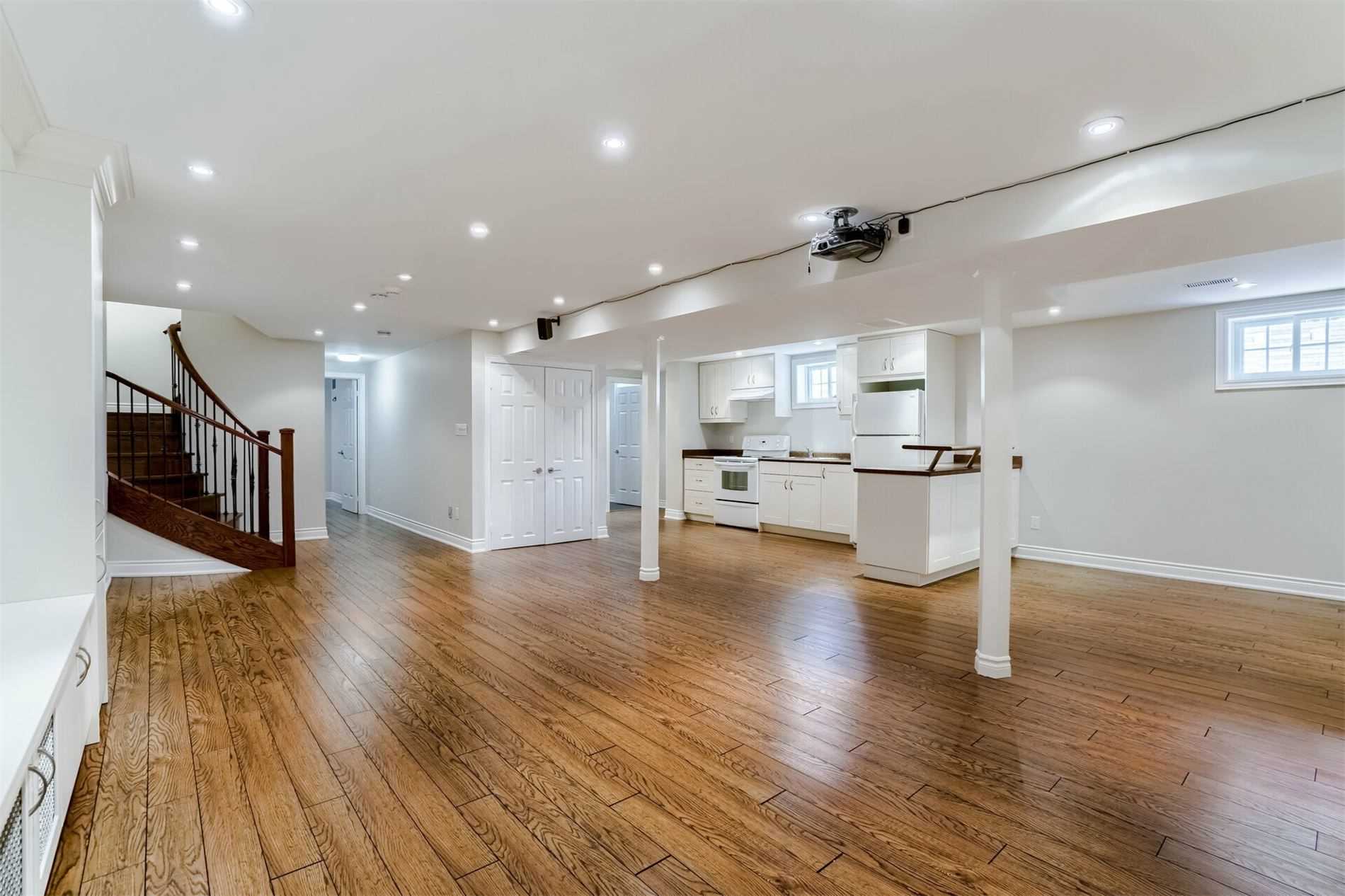 3336 Sawmill Valley Dr