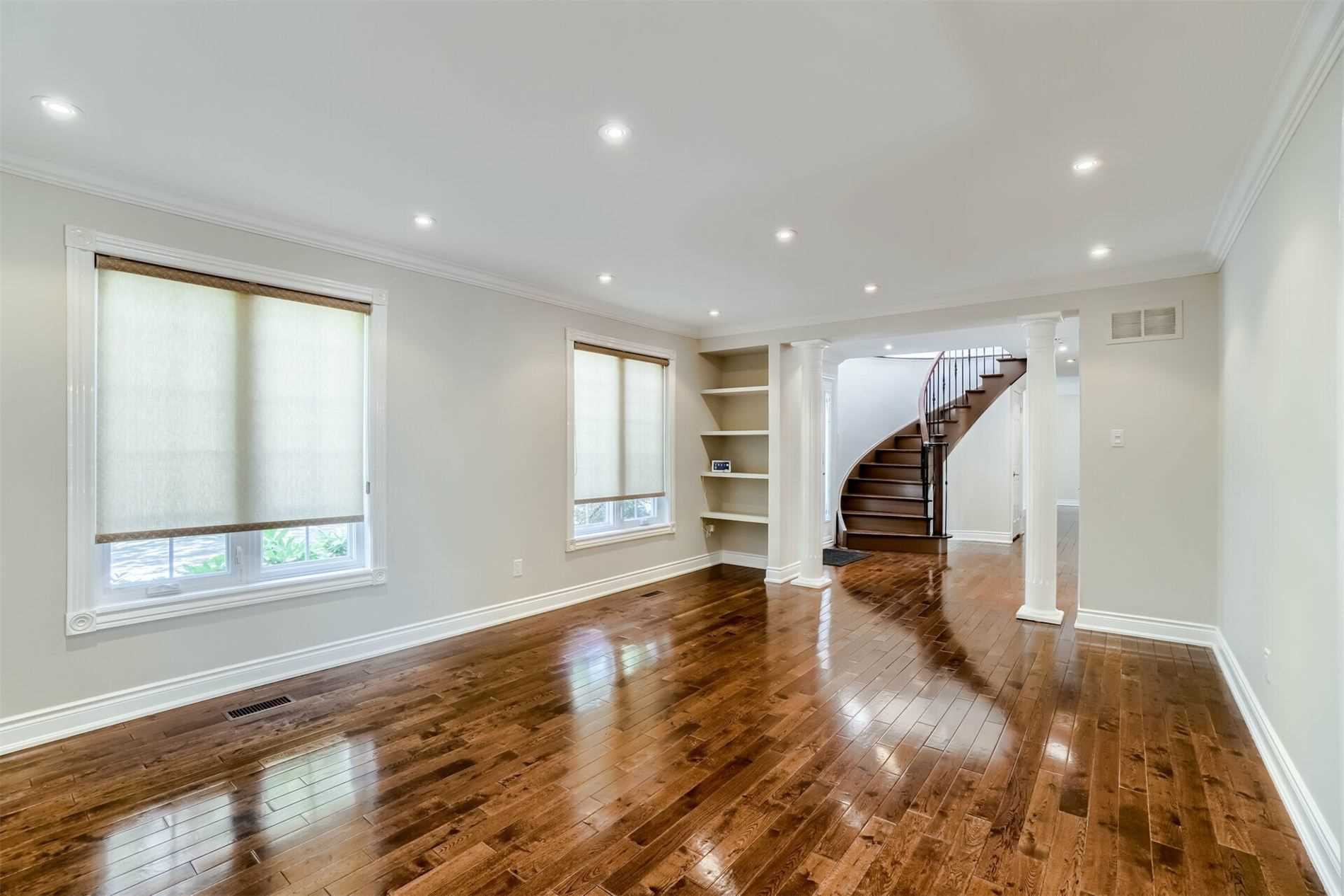 3336 Sawmill Valley Dr