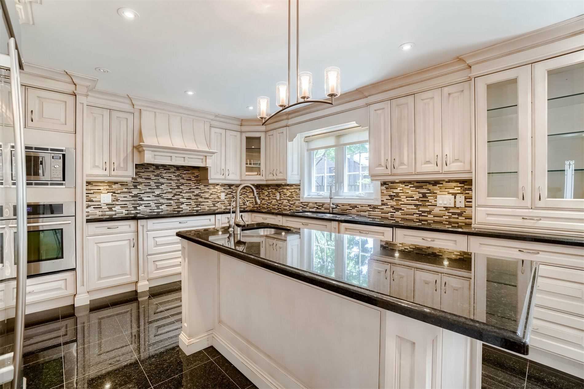 3336 Sawmill Valley Dr