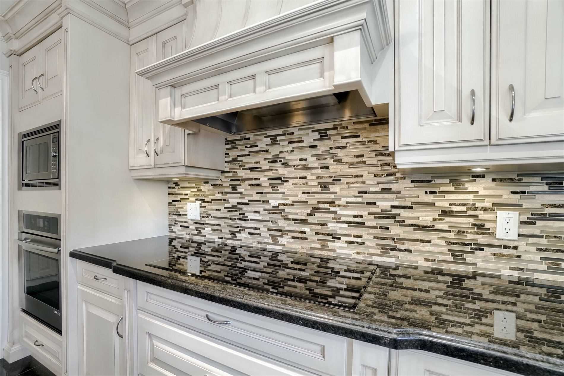 3336 Sawmill Valley Dr