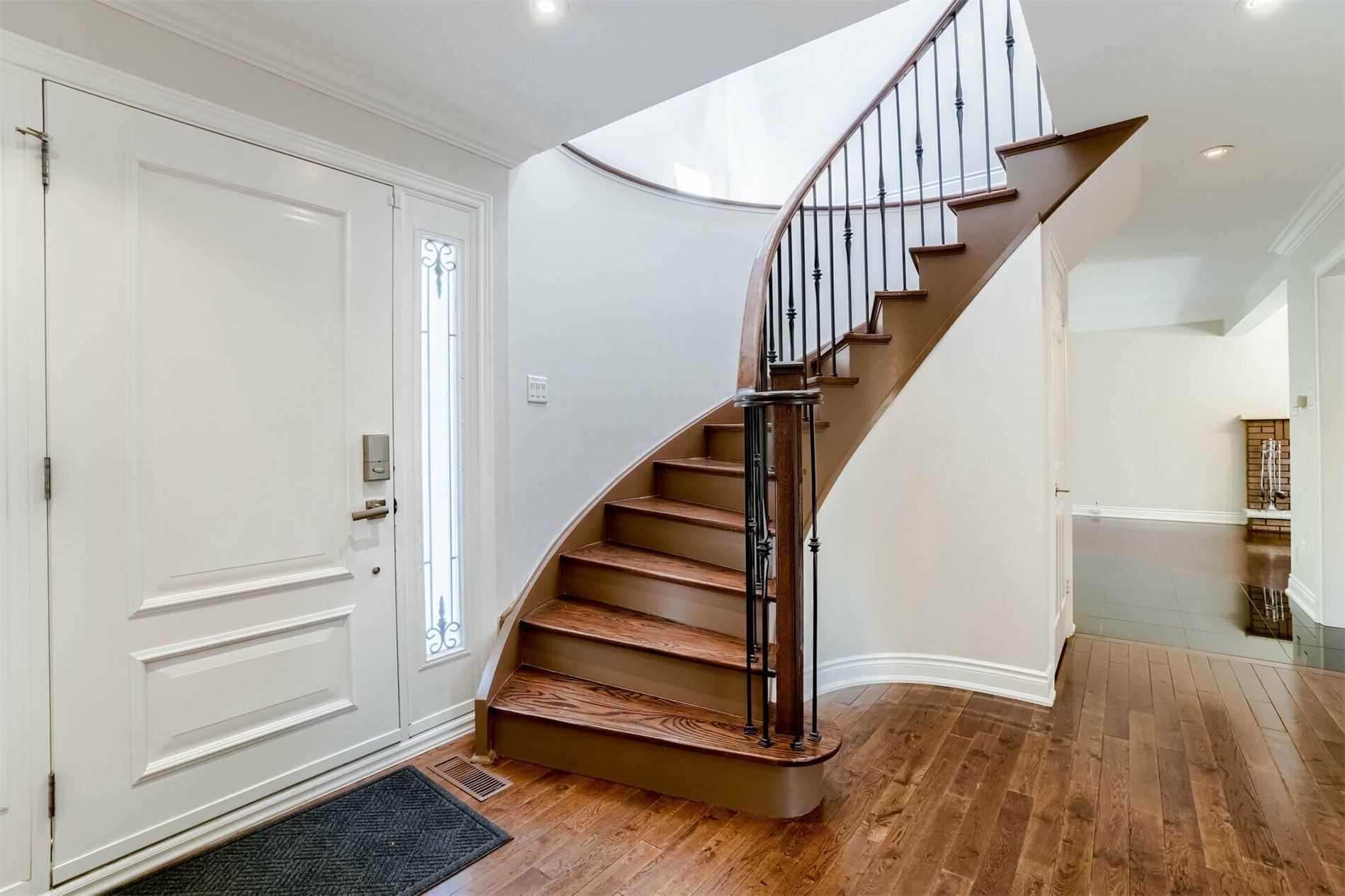 3336 Sawmill Valley Dr