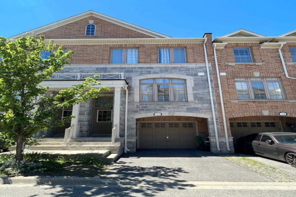 7204 Triumph Lane, Mississauga