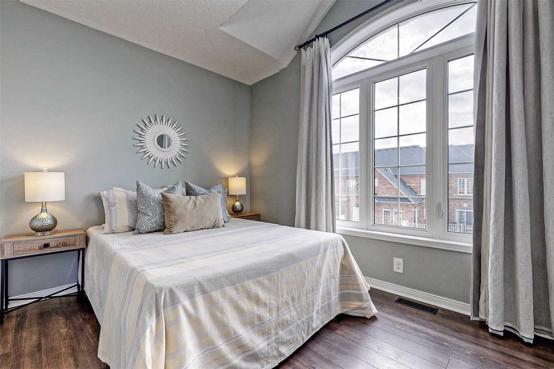 10 Promenade Tr
