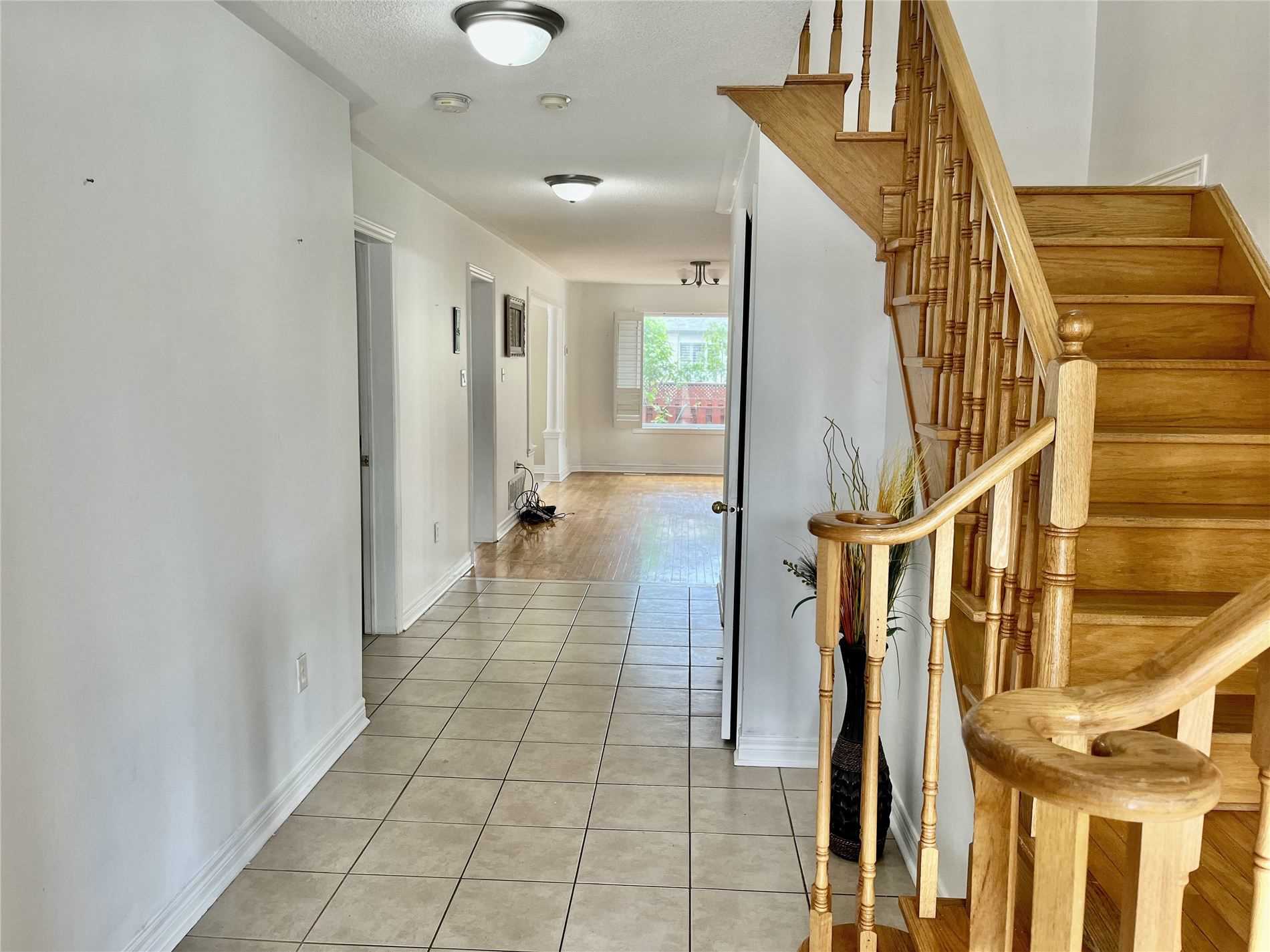Listing W5677397 - Large Photo # 3