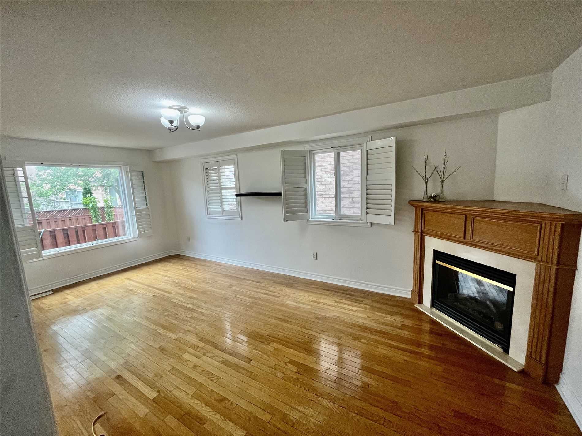 Listing W5677397 - Large Photo # 5