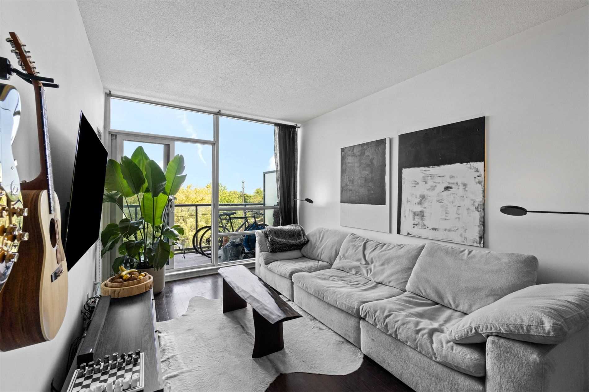 Listing W5678886 - Large Photo # 11