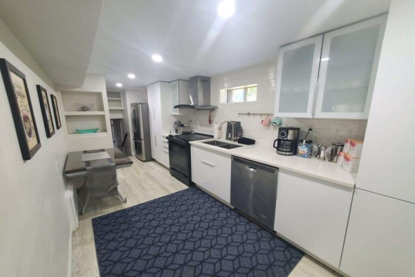 6879 Estoril Rd, Mississauga