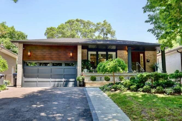 1441 Garnet Ave, Mississauga
