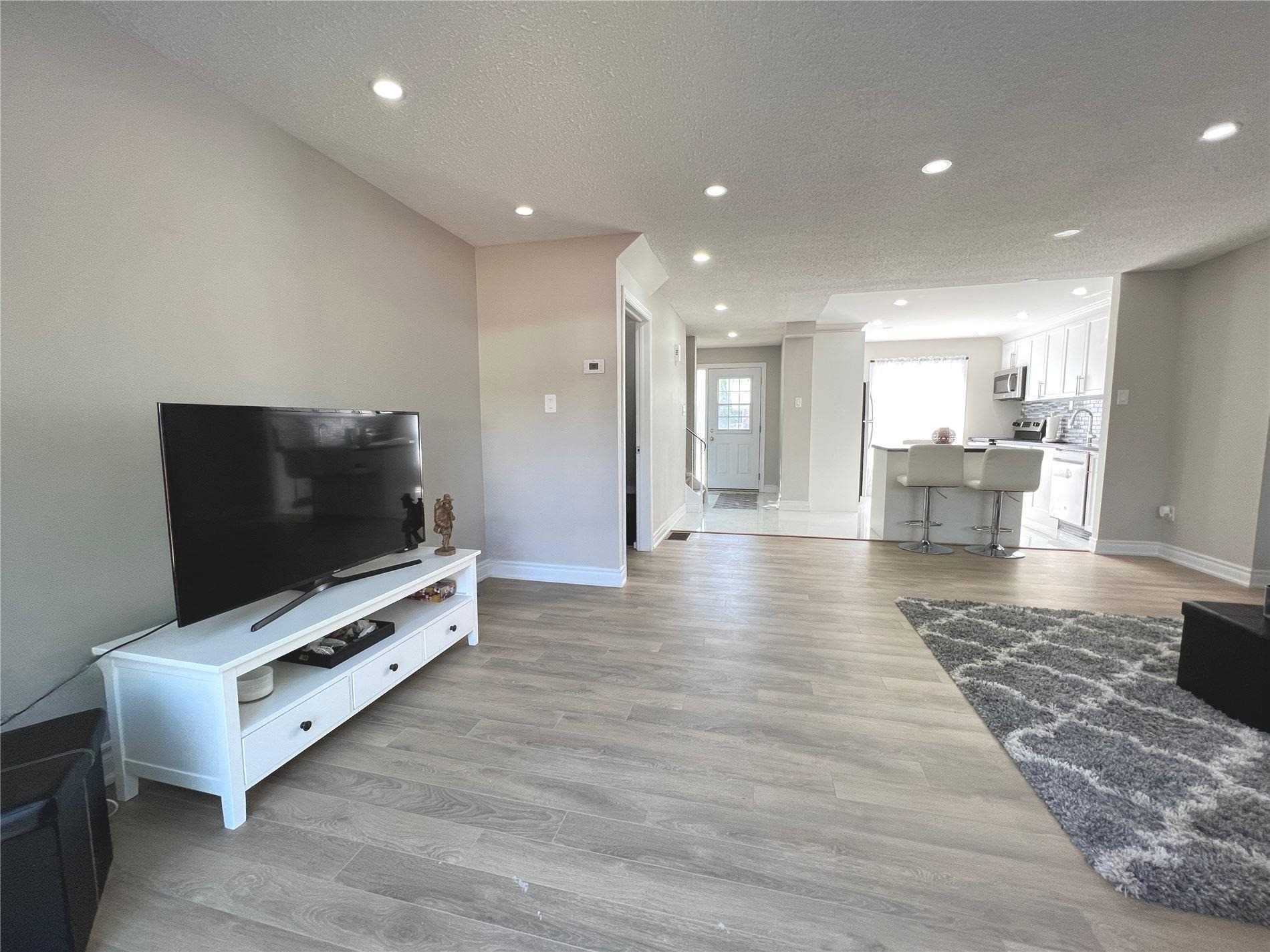 114 Kingham Rd, #7