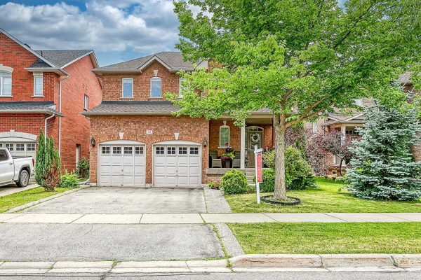 2192 Stratus Dr, Oakville