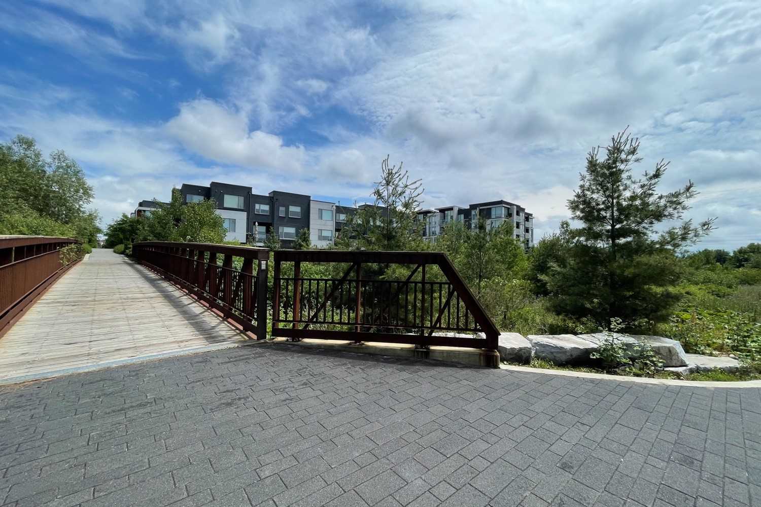 3028 Creekshore Common, #111