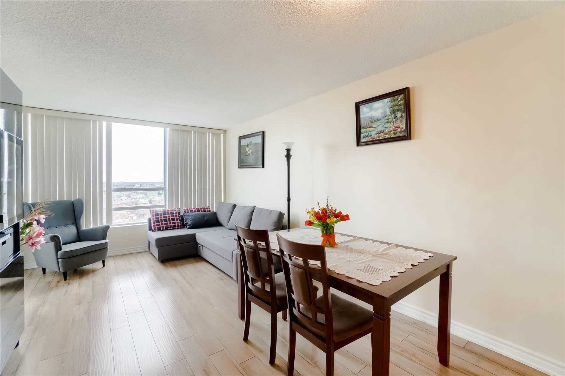 Listing W5681132 - Large Photo # 6