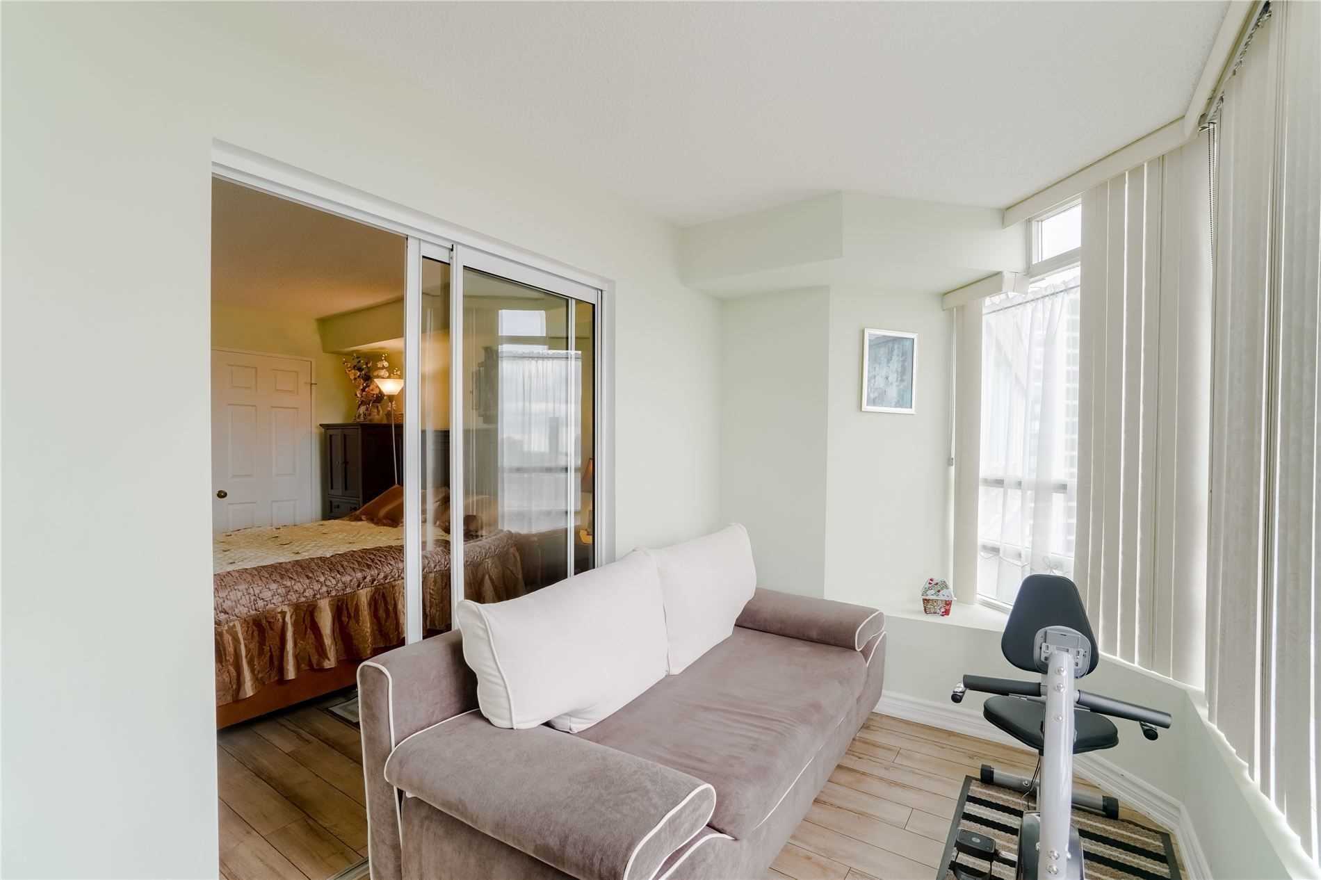 Listing W5681132 - Large Photo # 9