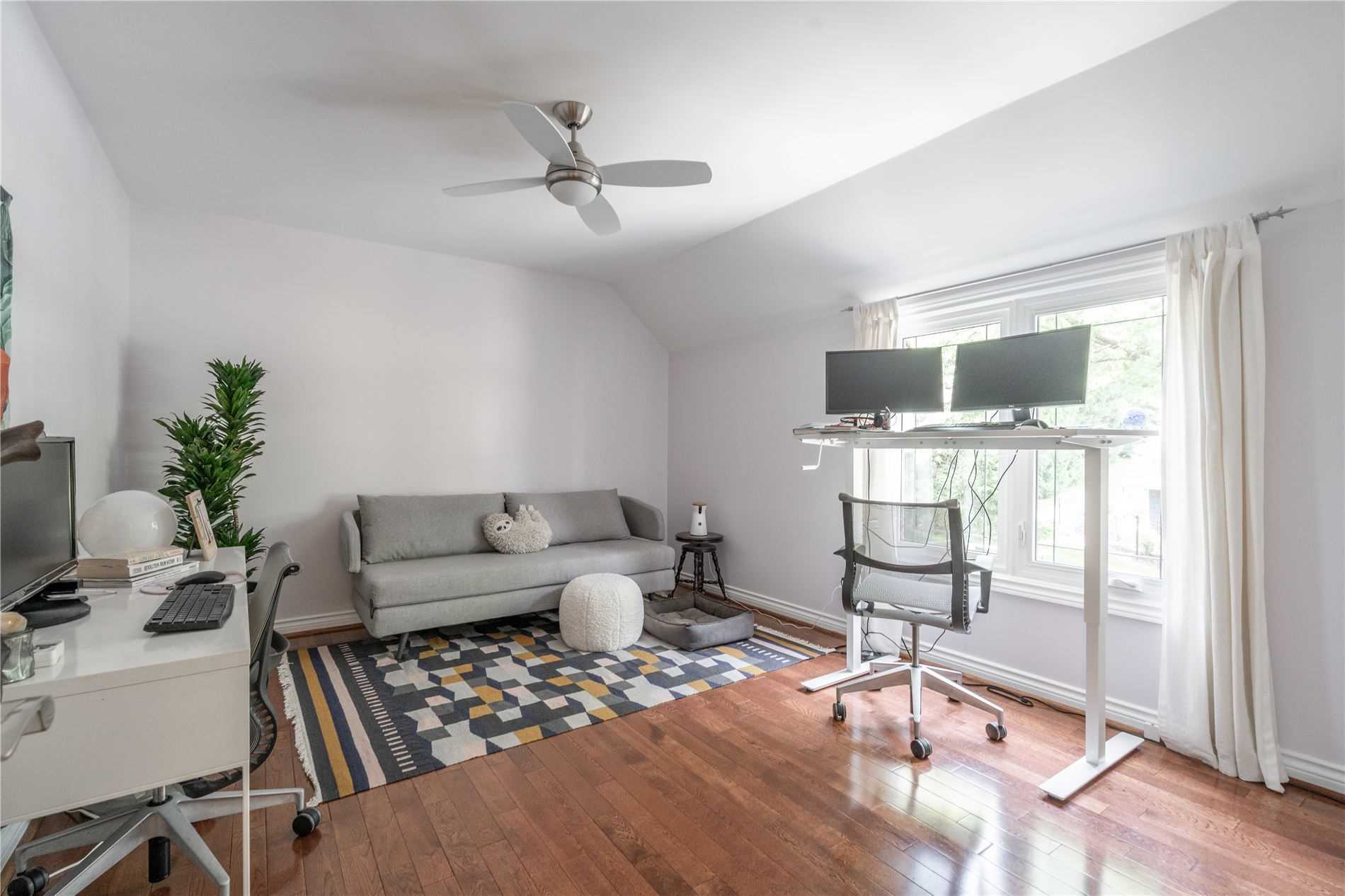 19 Wolf Cres