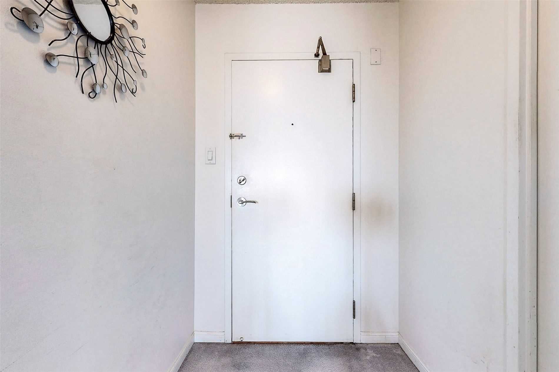Listing W5682467 - Large Photo # 3