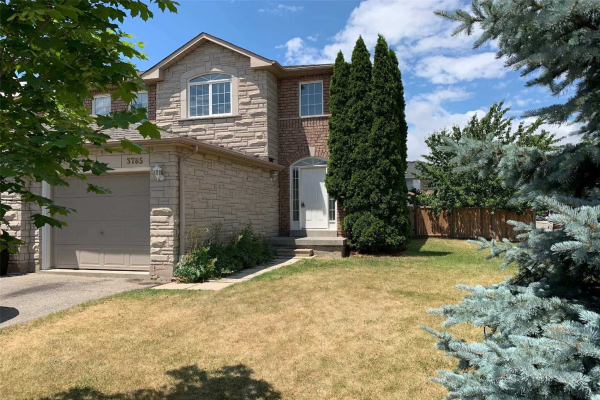 3785 Foxborough Tr, Mississauga