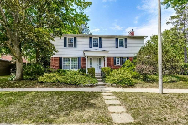 120 Shanley Terr, Oakville