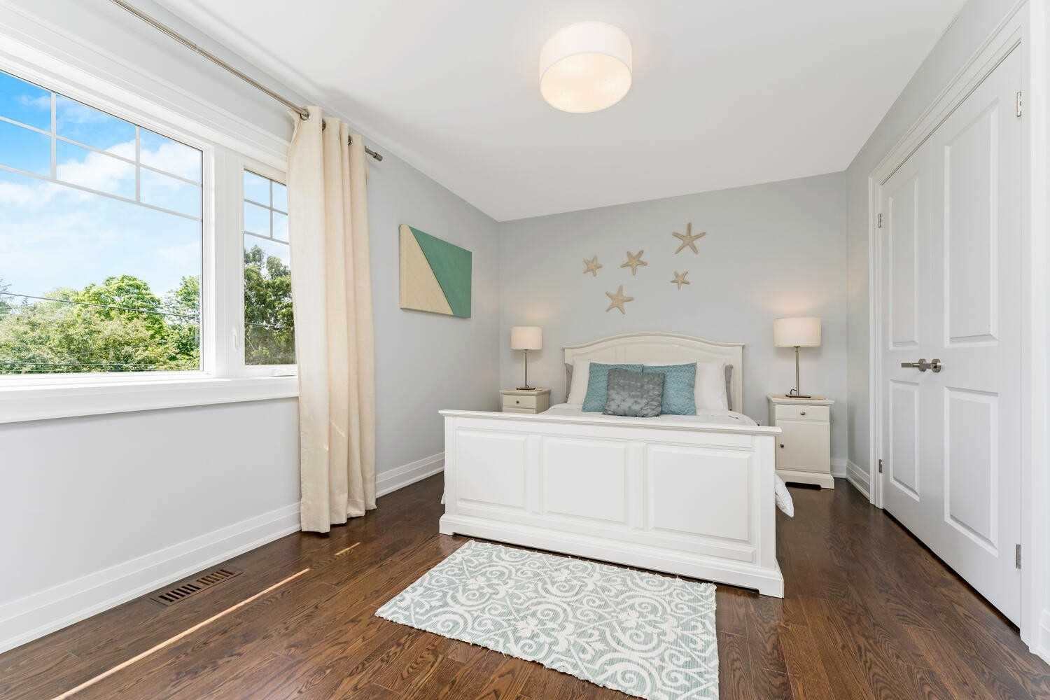 28 Glen Crescent Dr