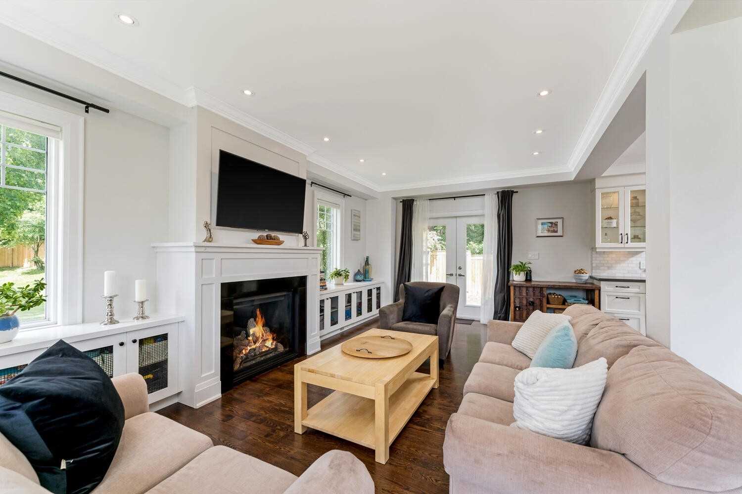28 Glen Crescent Dr