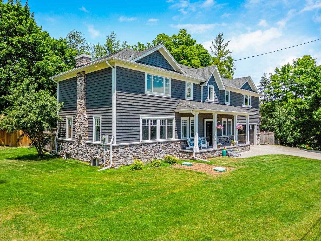 28 Glen Crescent Dr