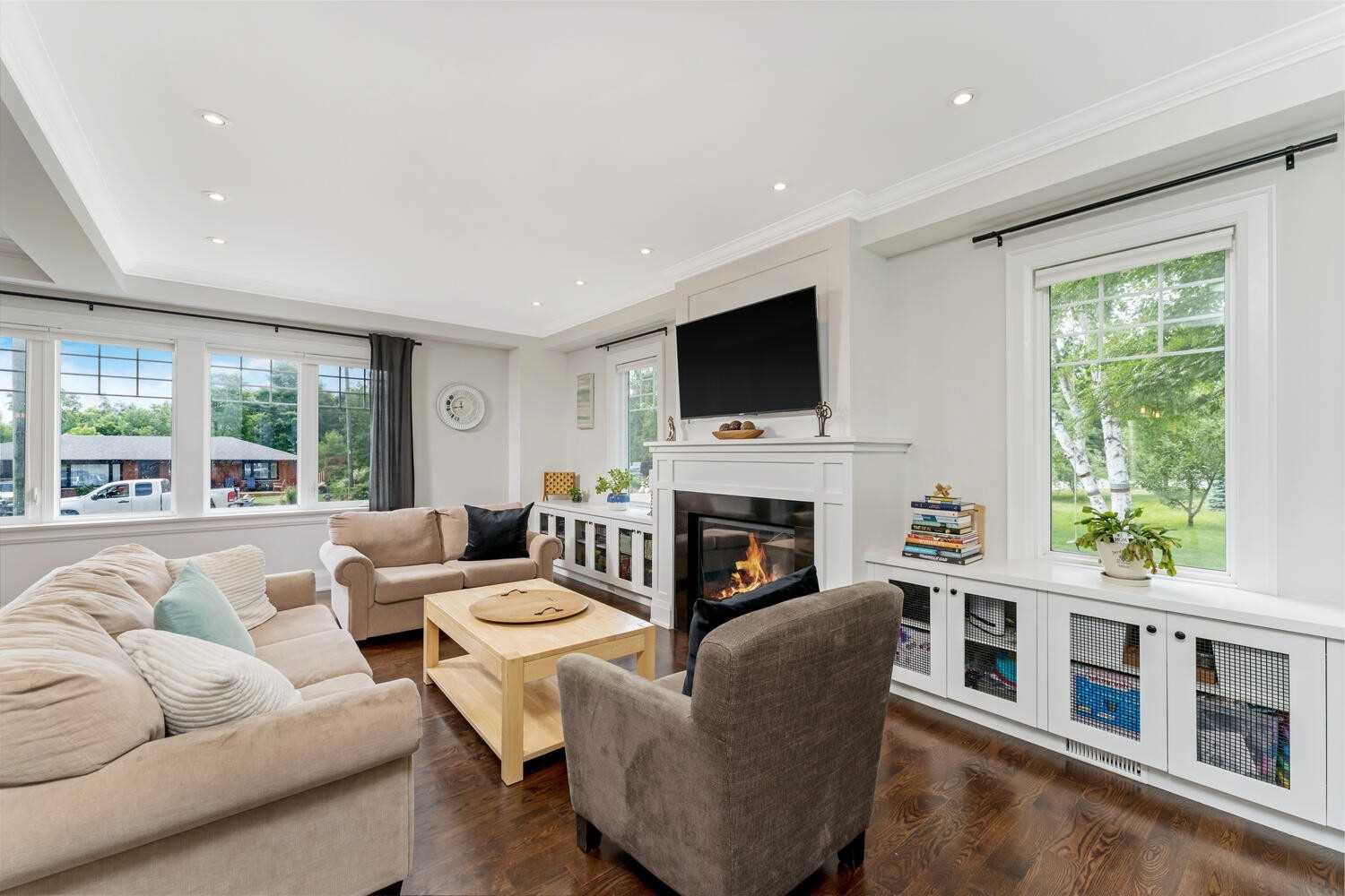 28 Glen Crescent Dr