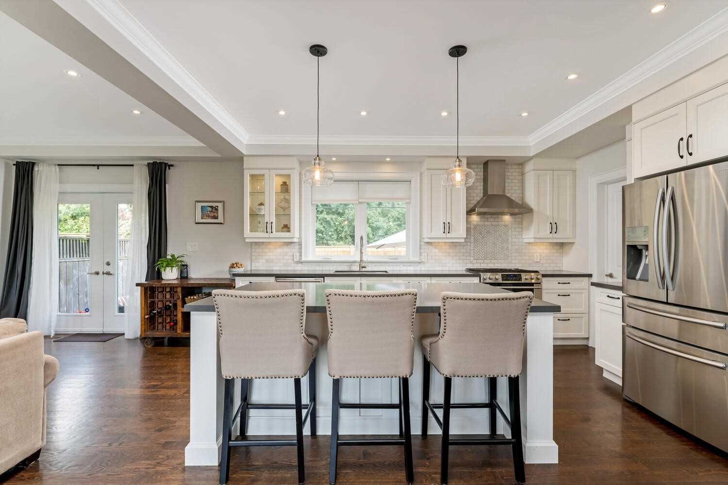 28 Glen Crescent Dr