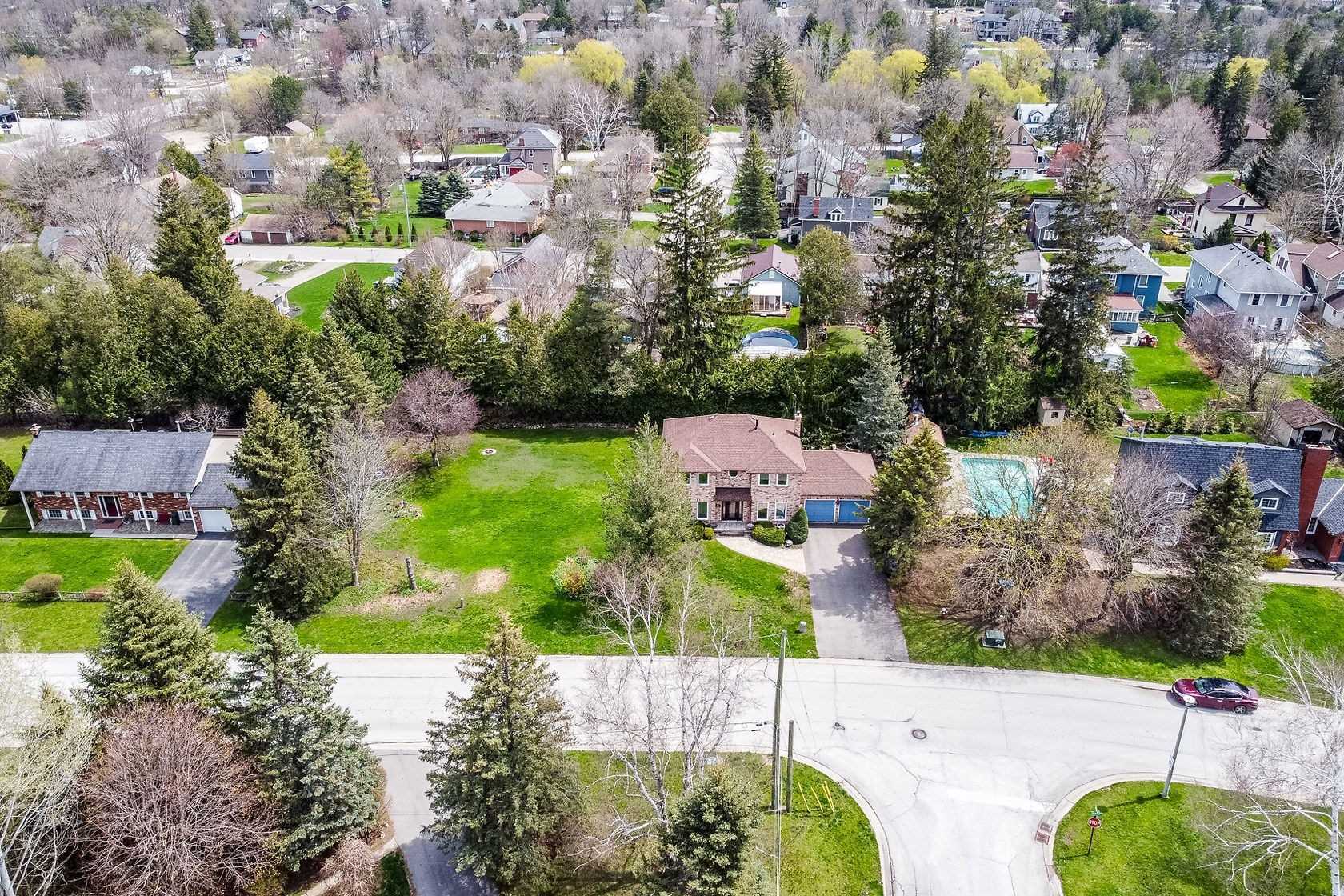 13 Ivan Ave