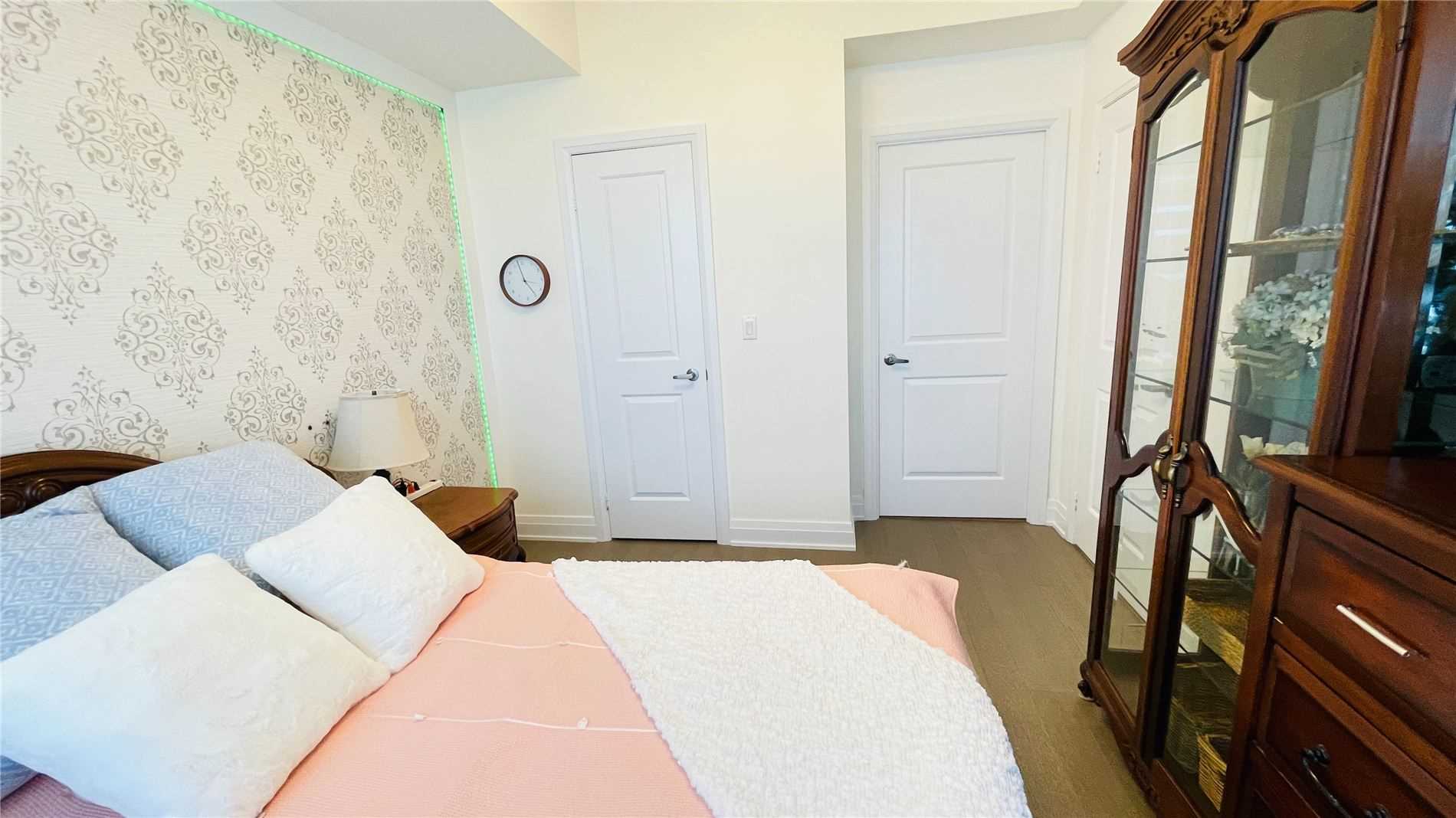 55 Speers Rd, #1107