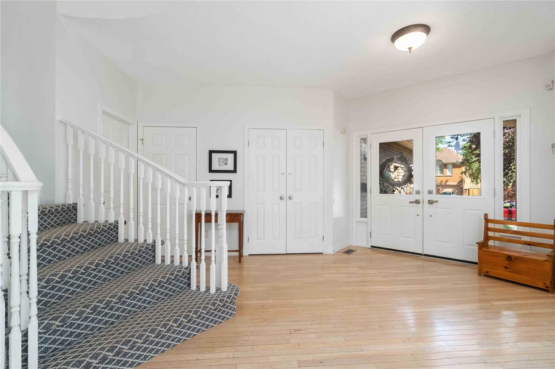 2137 Hurley Dr