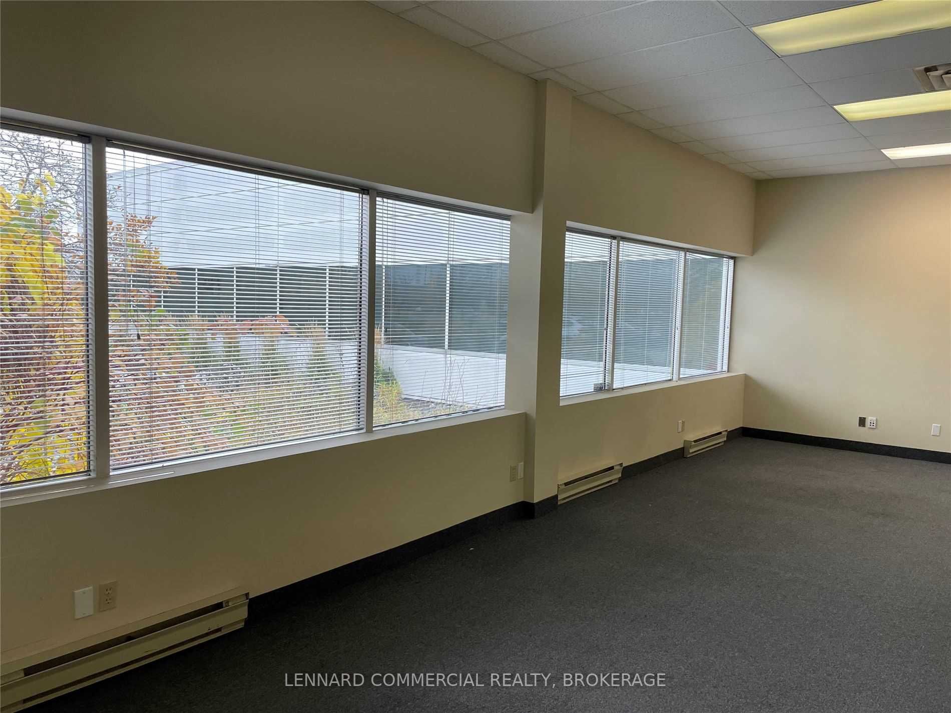 Listing W5692726 - Large Photo # 3