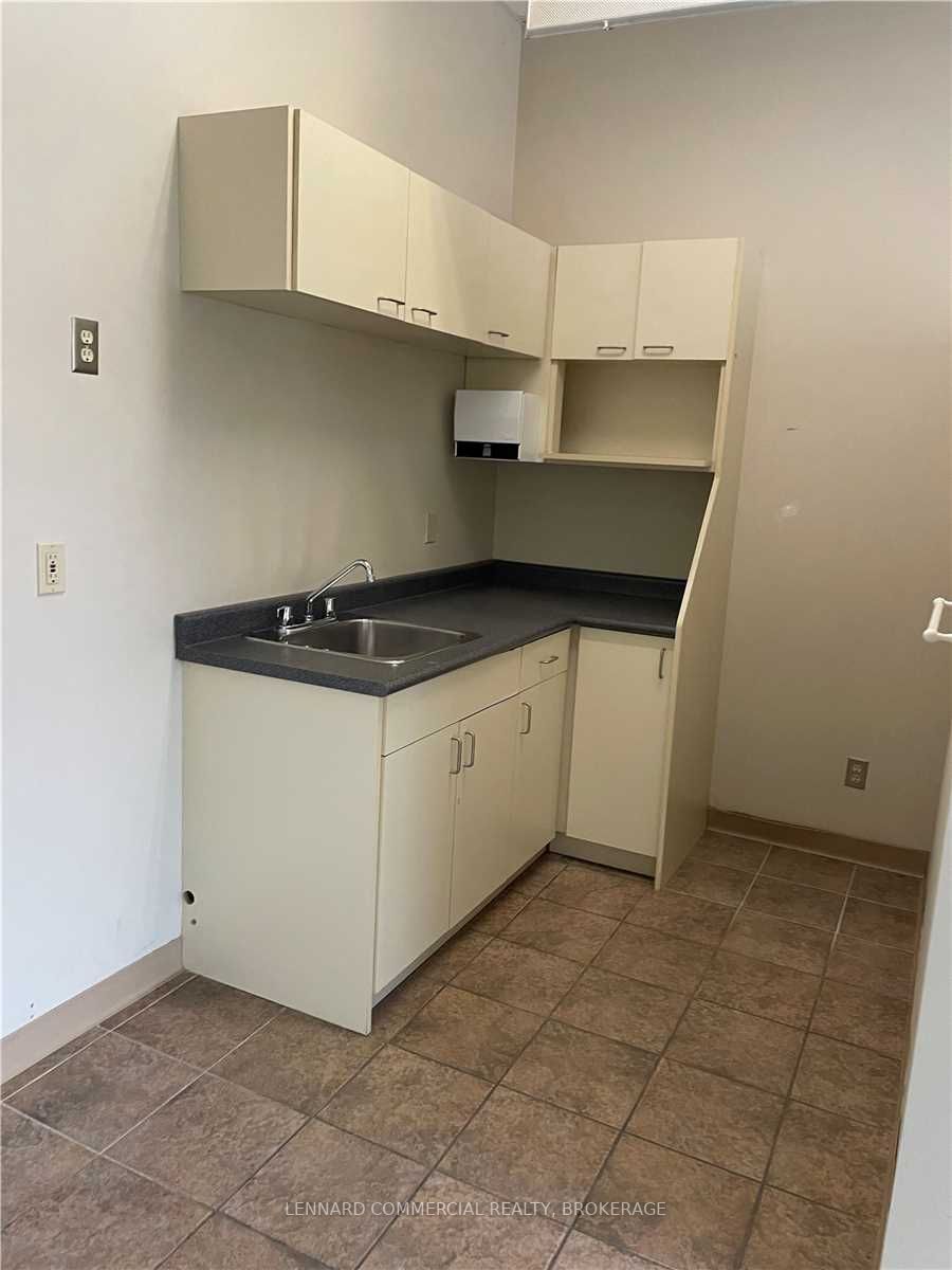 Listing W5692726 - Large Photo # 7