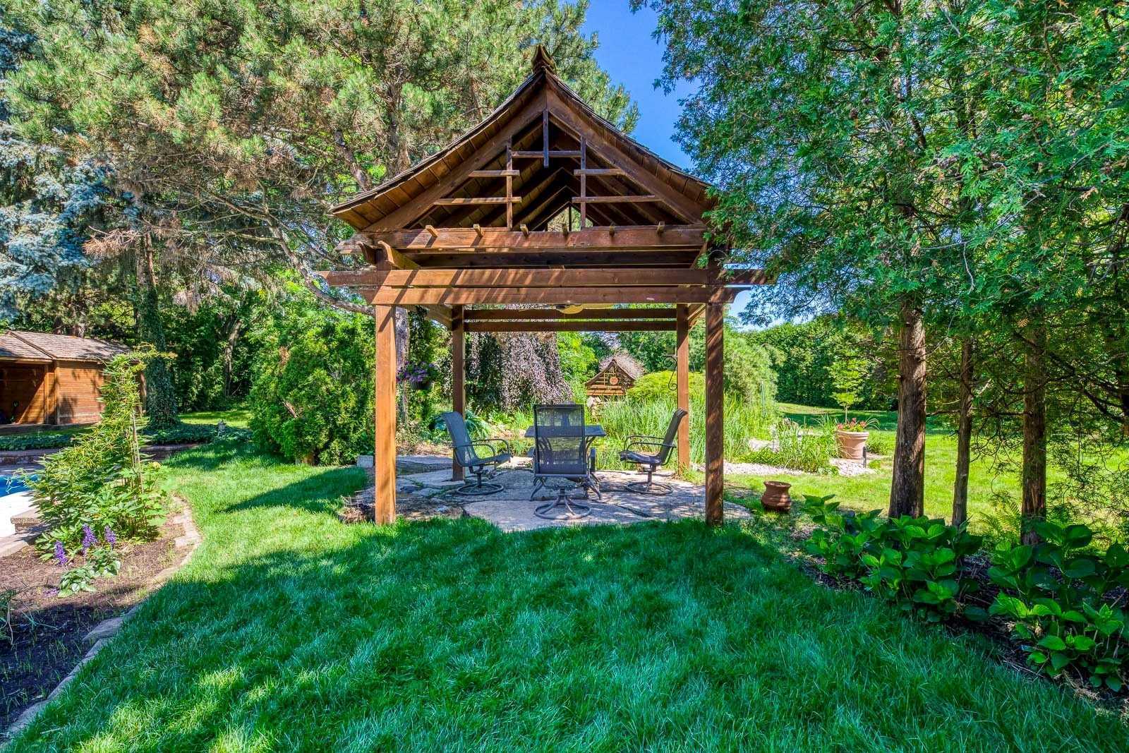 341 Acacia Crt