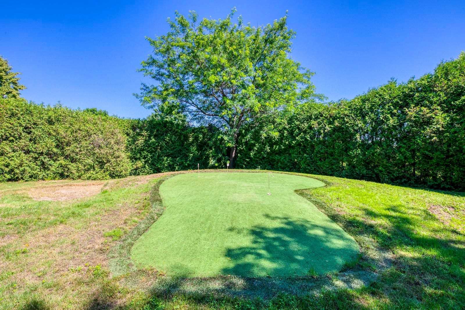 341 Acacia Crt