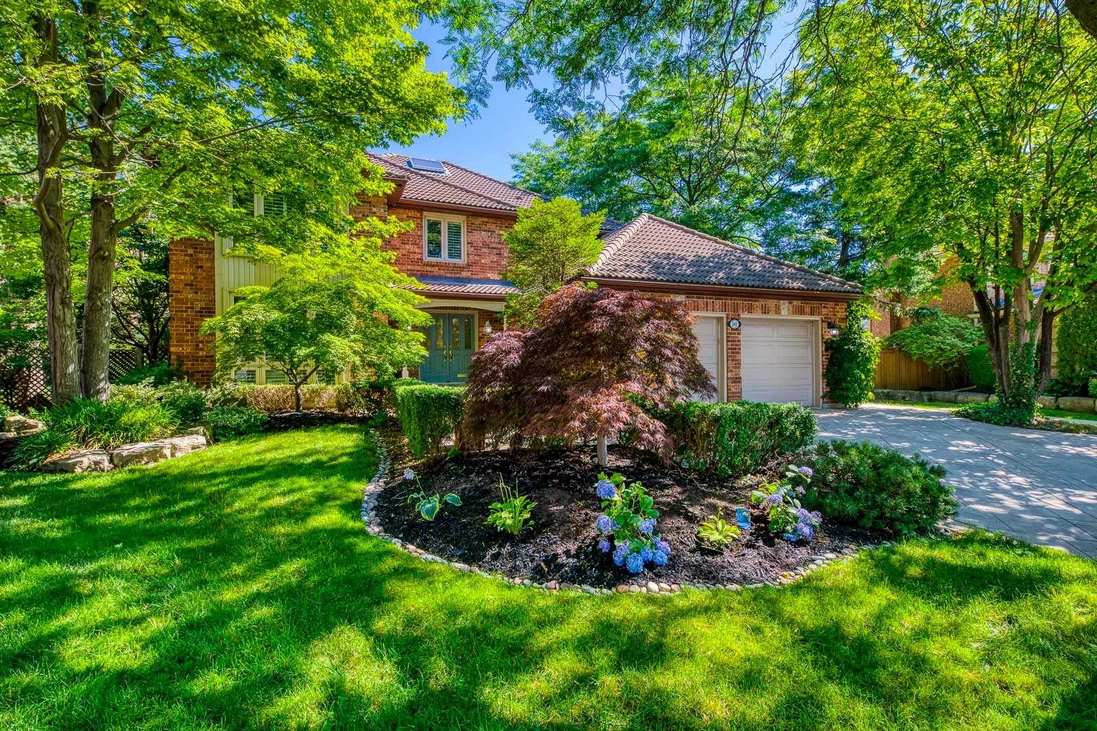 341 Acacia Crt