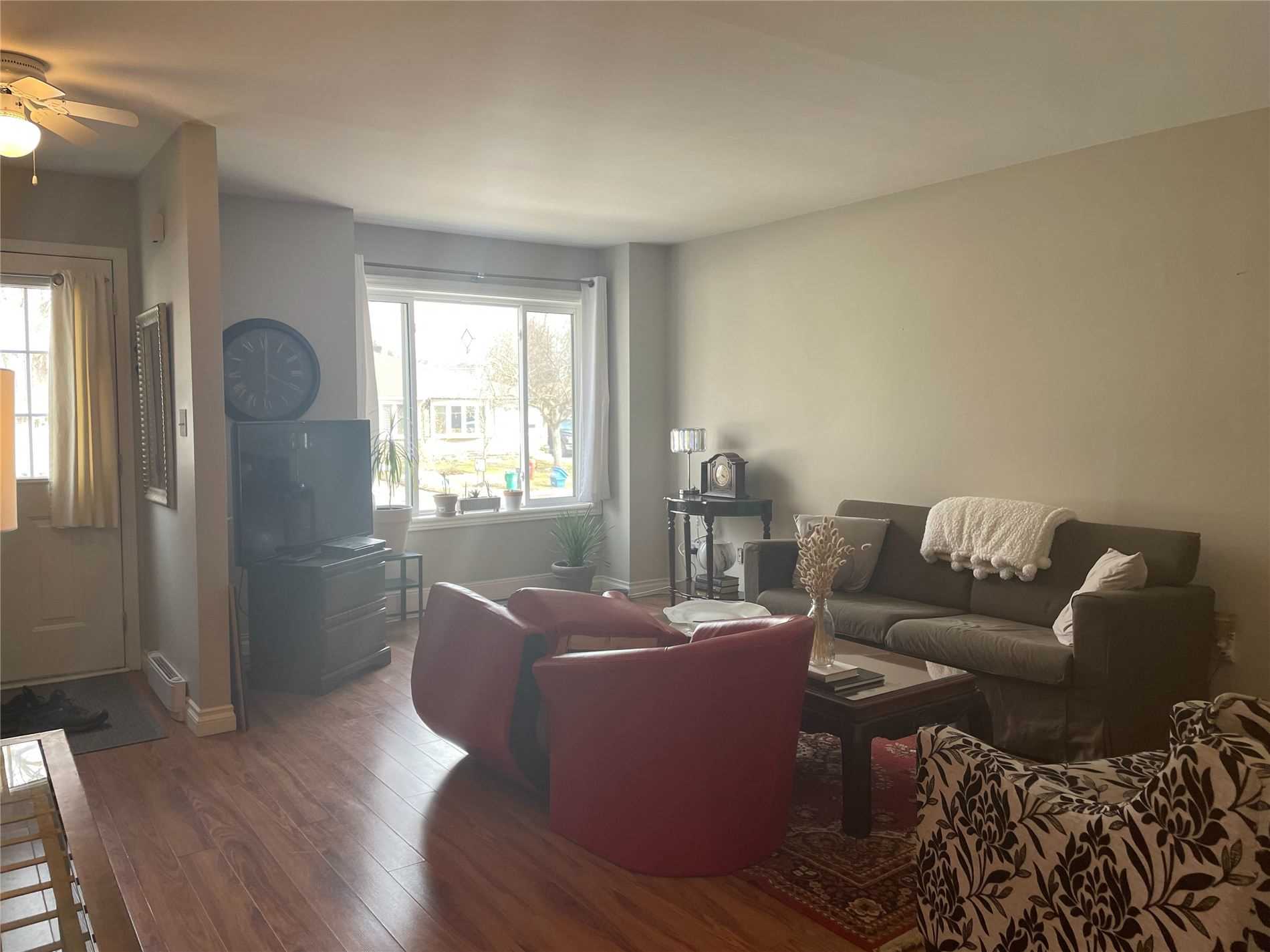 2 Cedar Dr, #4