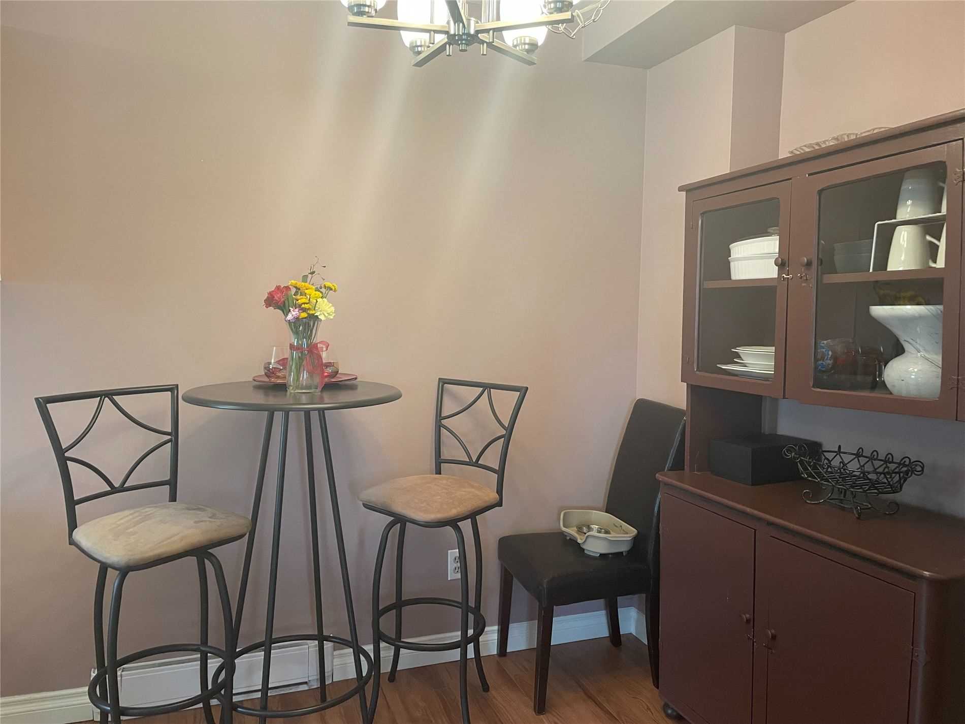 2 Cedar Dr, #4