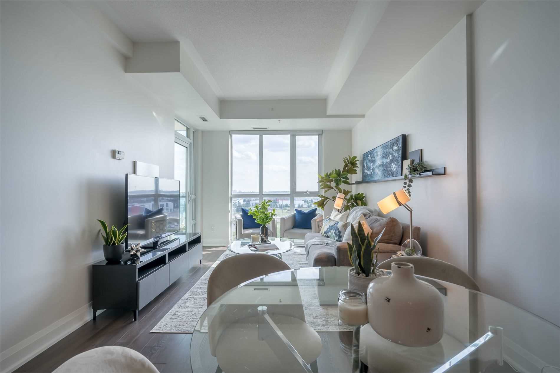 55 Yorkland Blvd, #704