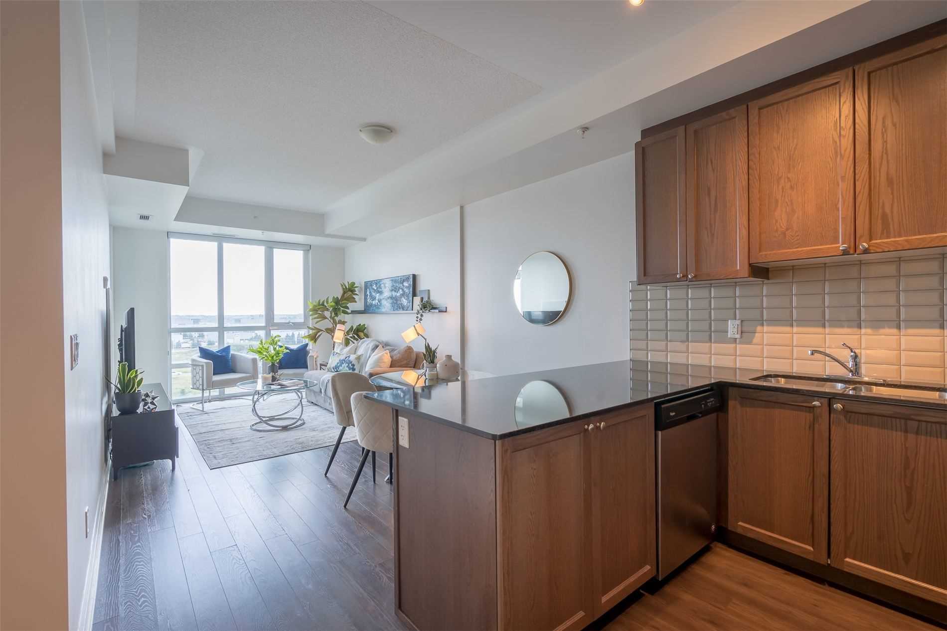 55 Yorkland Blvd, #704