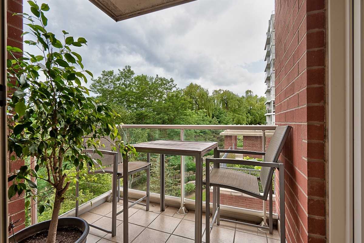 50 Old Mill Rd, #204
