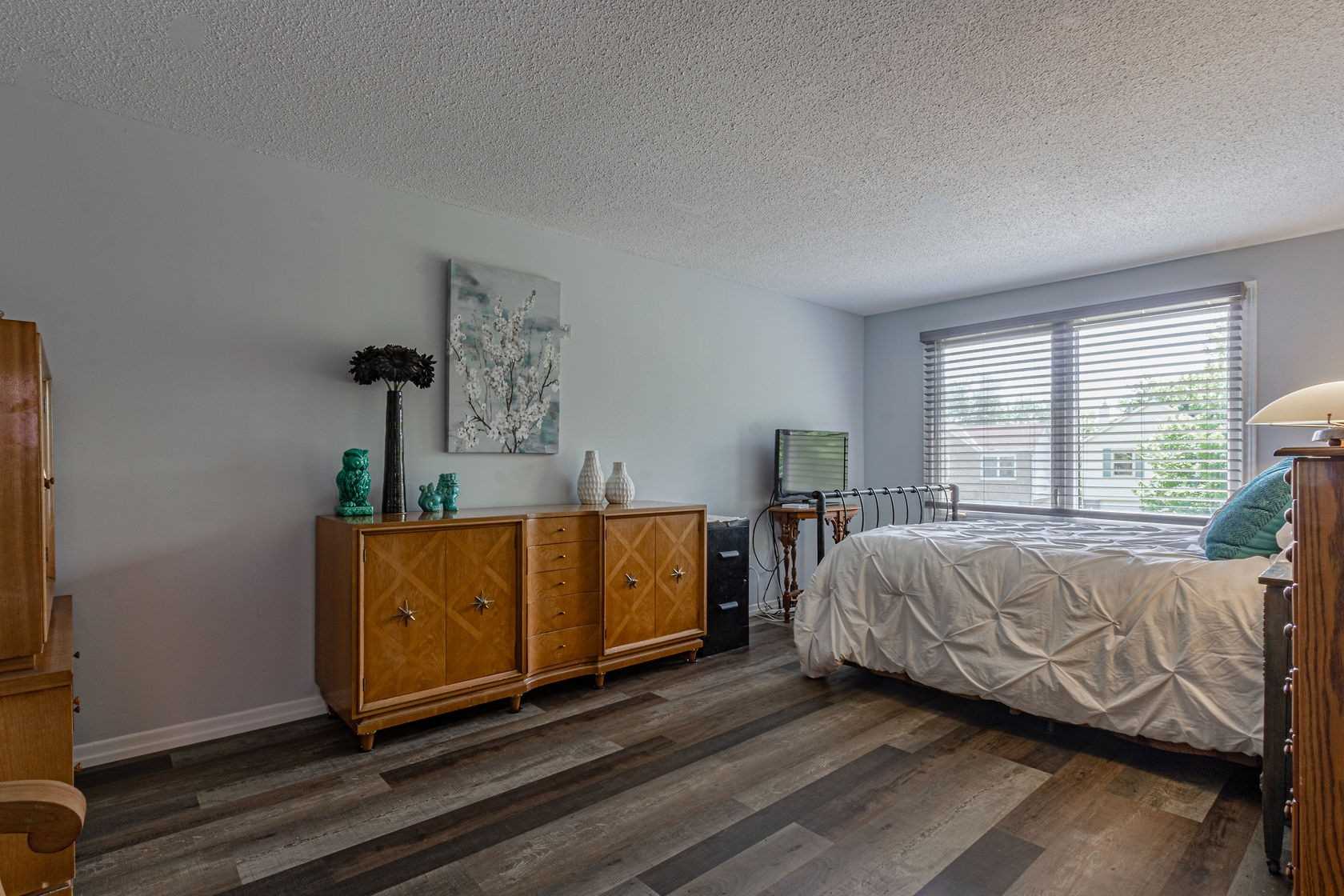 1060 Bridlewood Tr