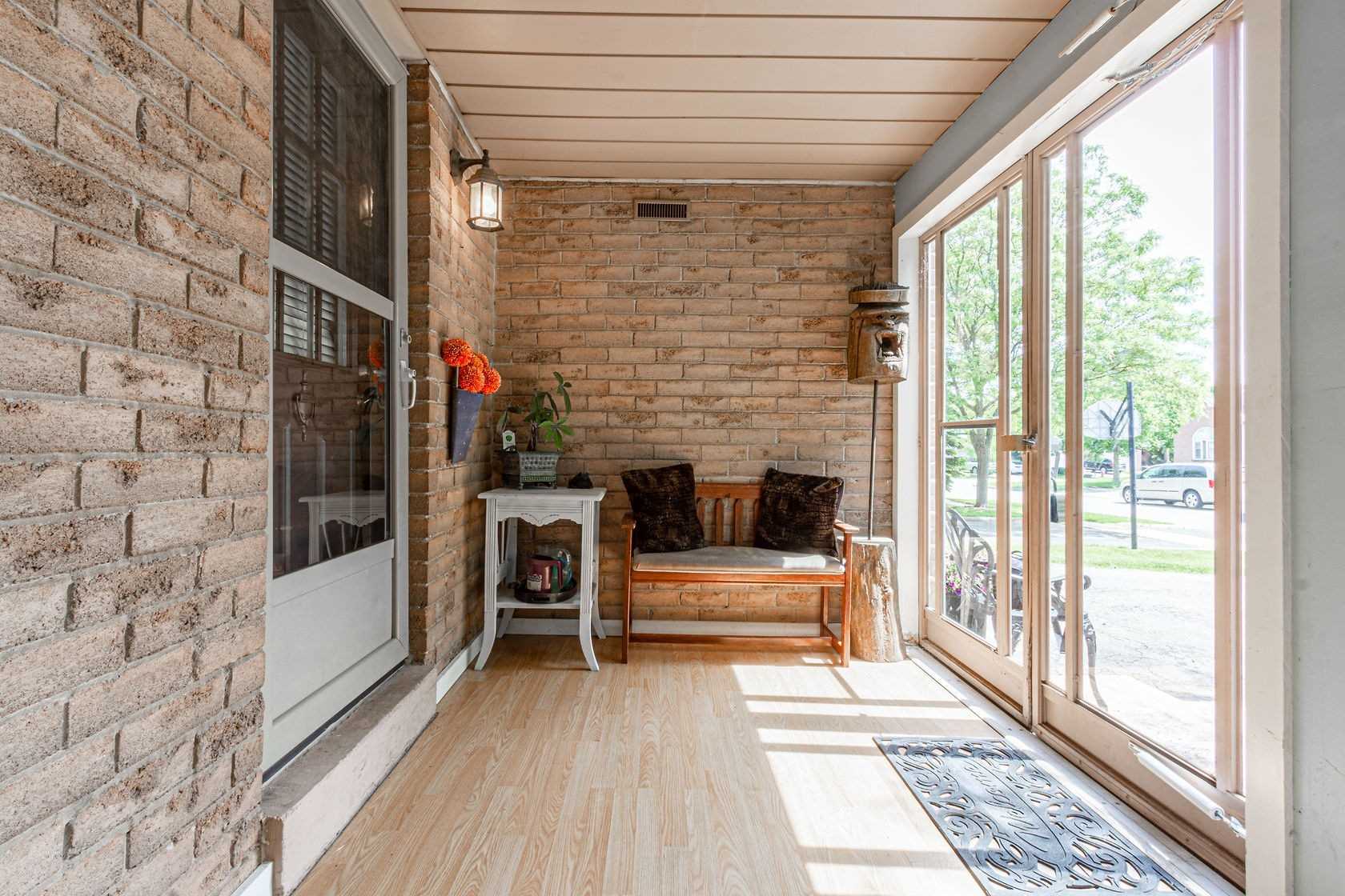1060 Bridlewood Tr