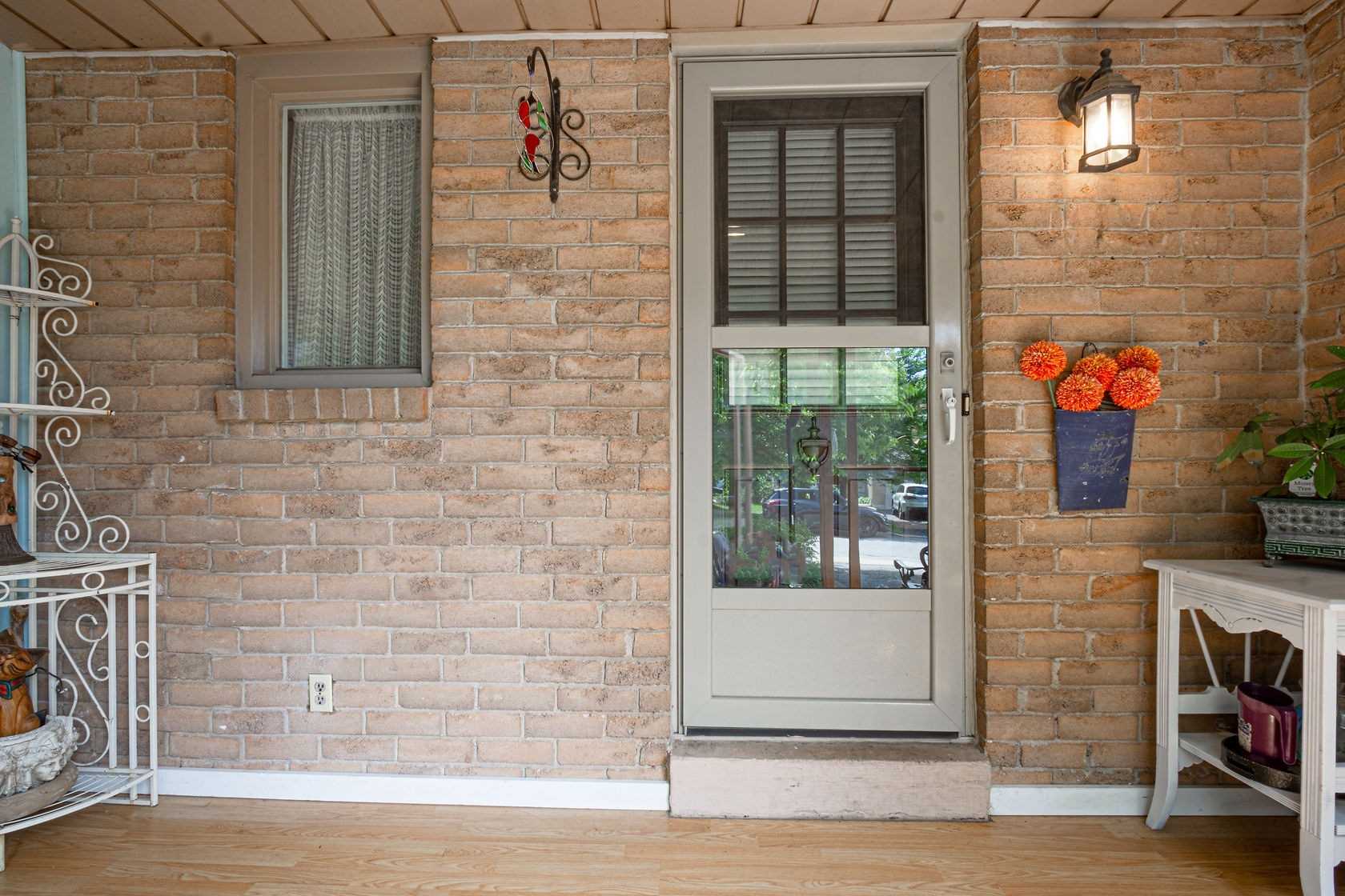 1060 Bridlewood Tr