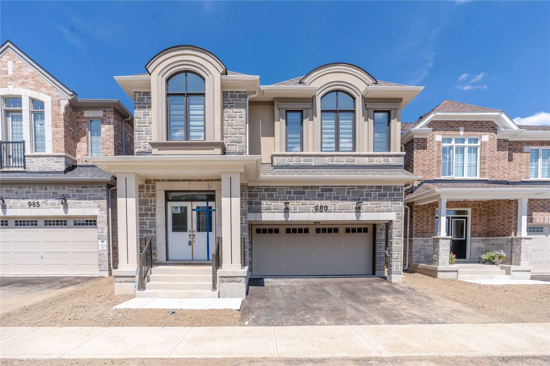 989 Logan Dr