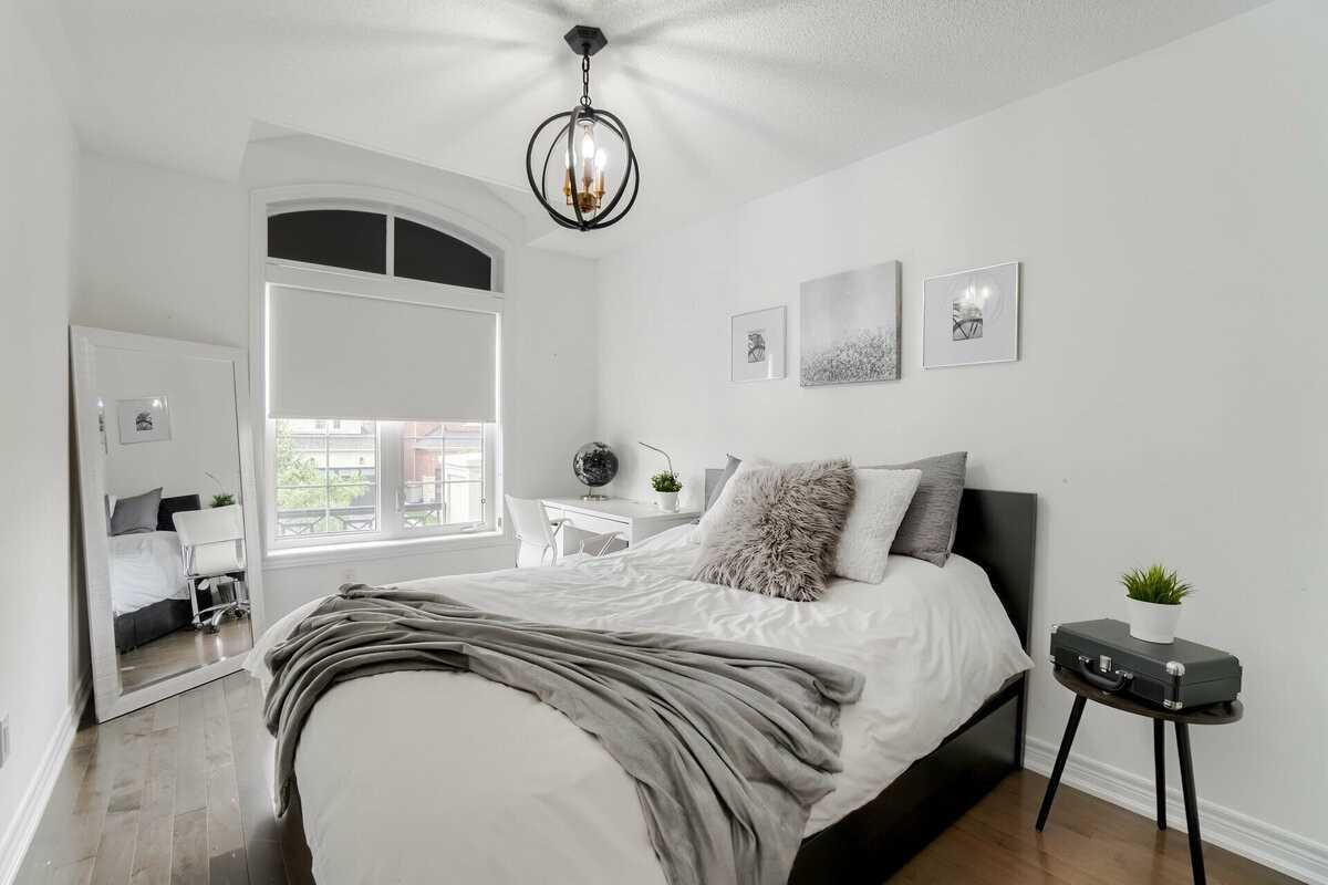 25 Jolana Cres