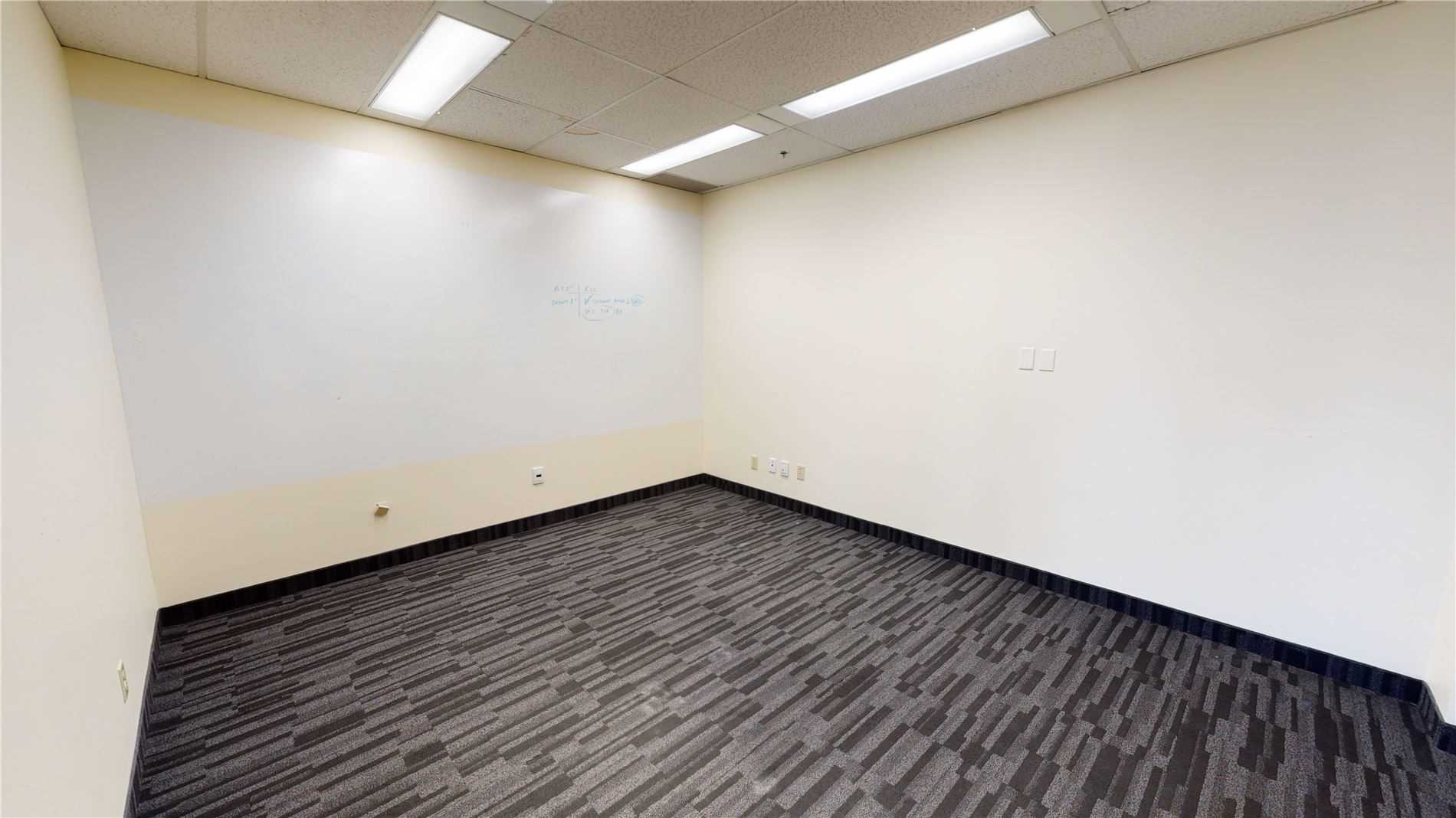 Listing W5702872 - Large Photo # 4