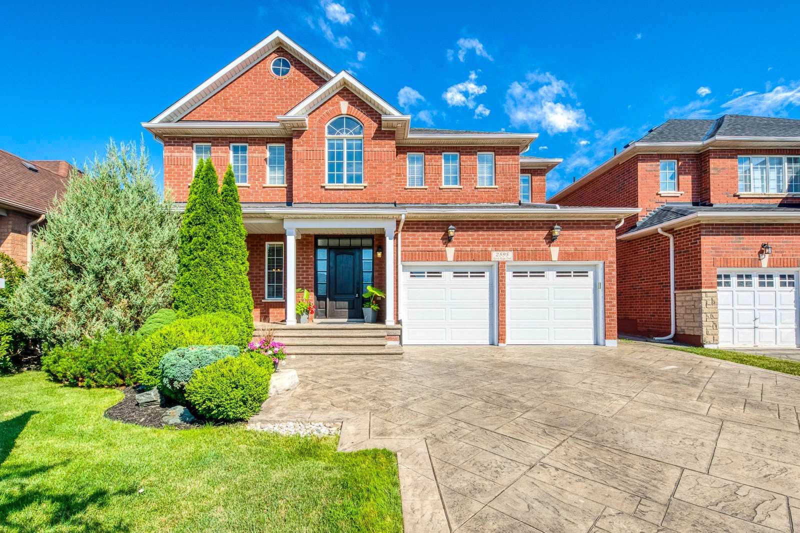 2595 North Ridge Tr
