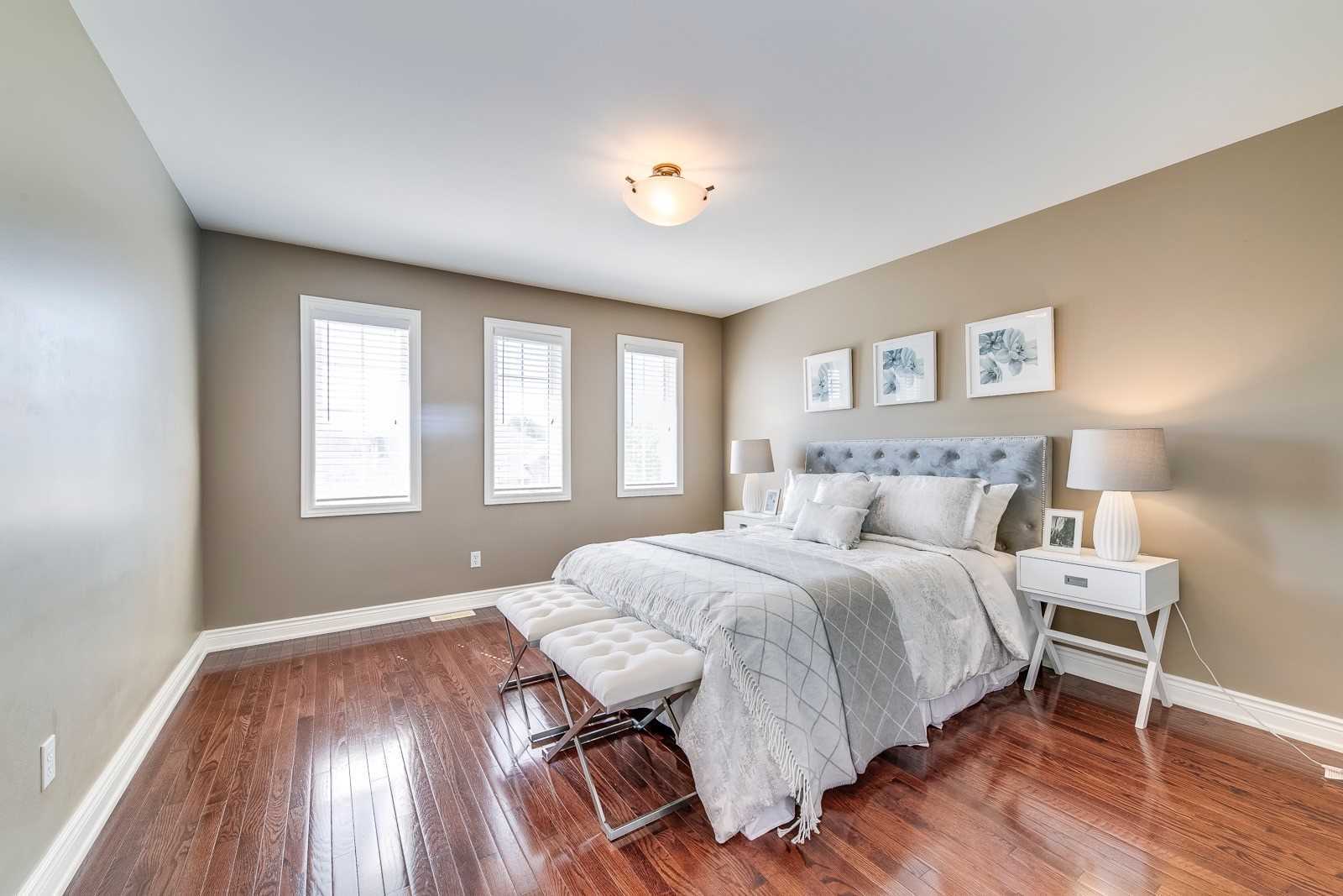 2595 North Ridge Tr