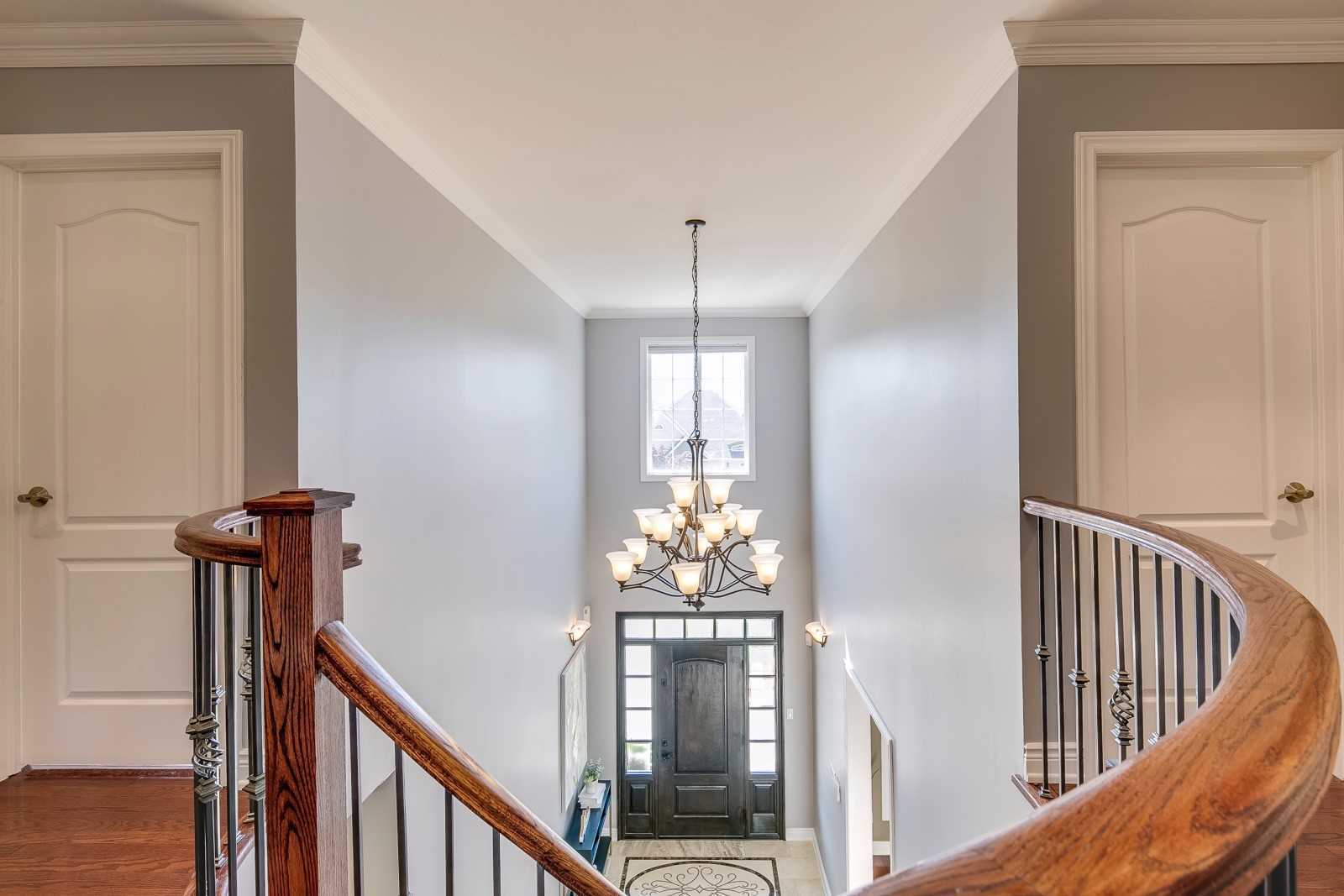 2595 North Ridge Tr