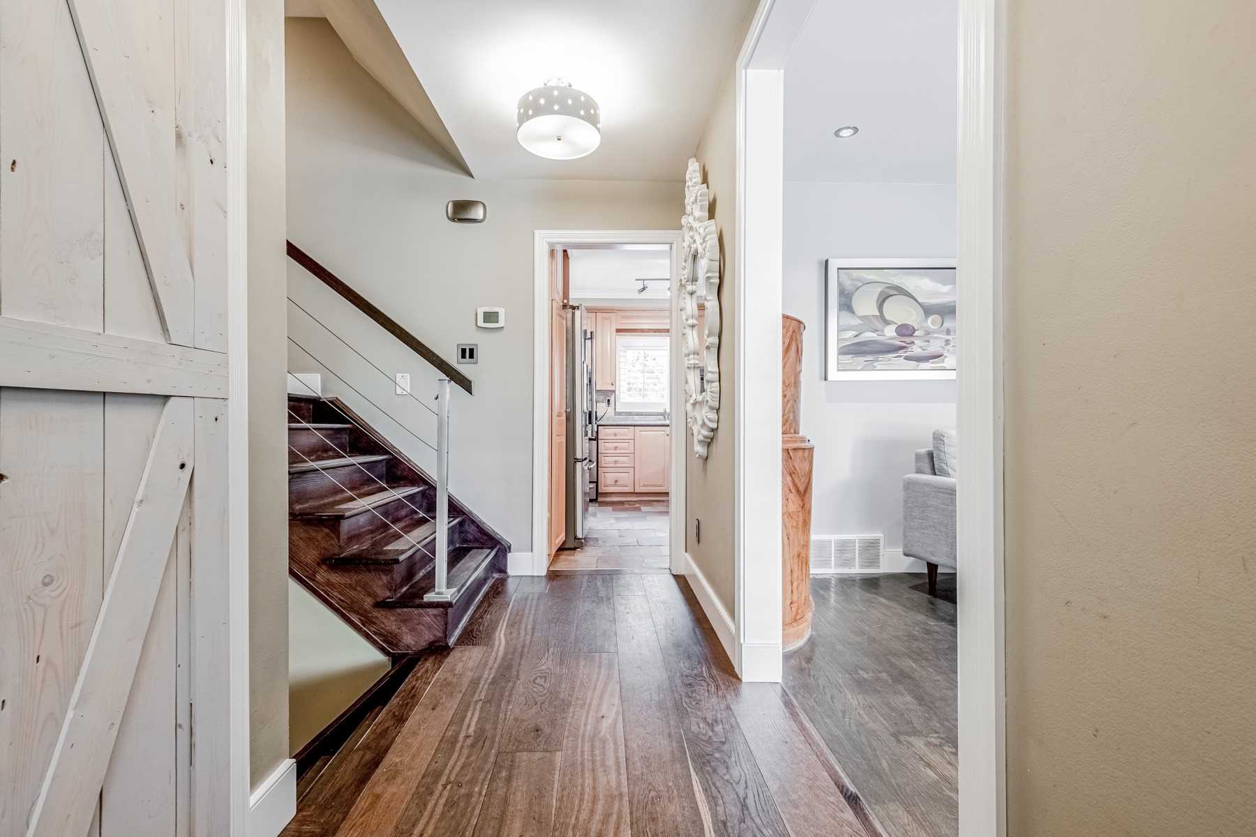 258 Elmwood Rd E